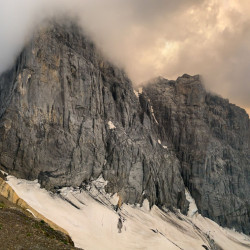 Felsgipfel im Abendlicht mit Wolken, Jahresrückblick 2021