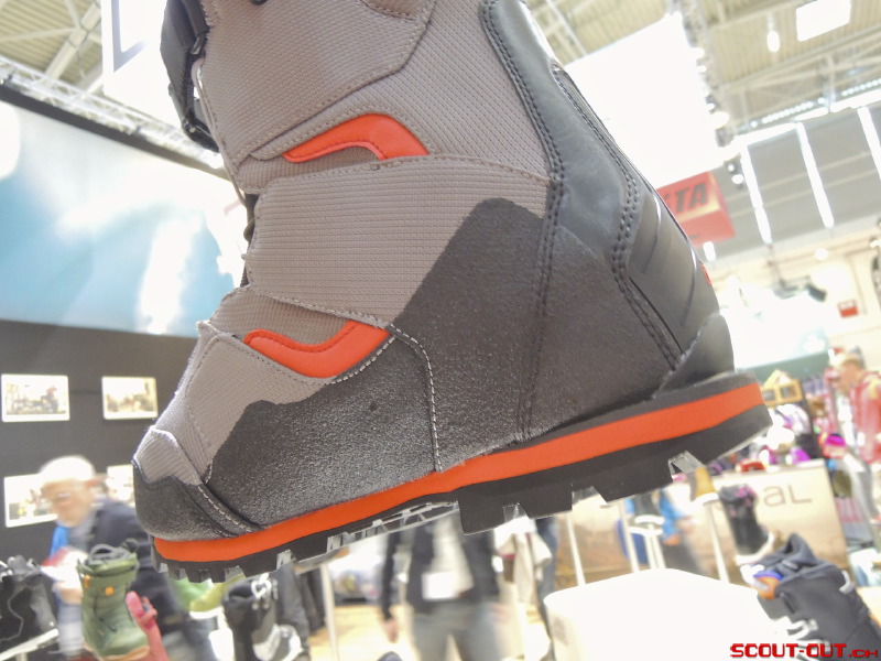 Deelux Snowboardschuhe auch für Steigeisen. Und nicht mal mehr so schwer