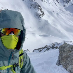Selfie mit Kapuze und Gesichtsschutz im Schnee, Jahresrückblick 2024