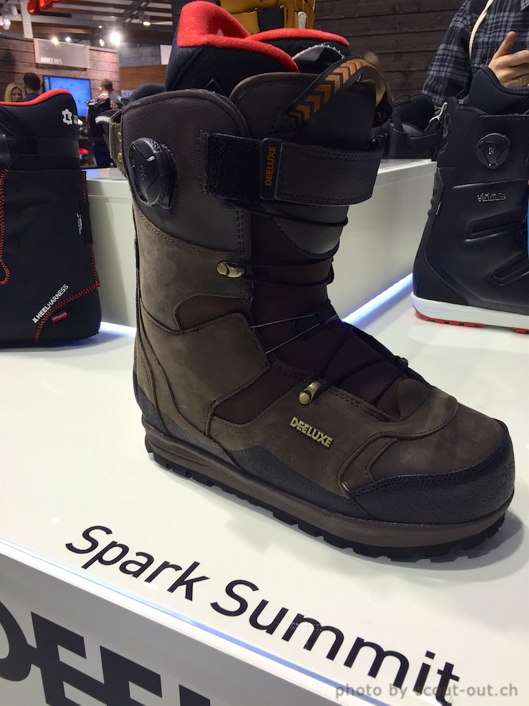 Der neue Alpine Snowboardschuh von DeeLuxe